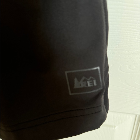 REI Hiking Pants - Picture 4 of 7